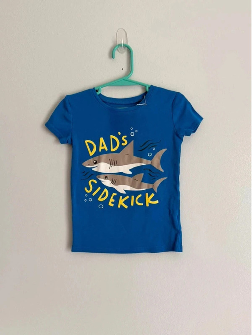 Tommy Bahama Dad’s Sidekick Shark Tee Boys 5